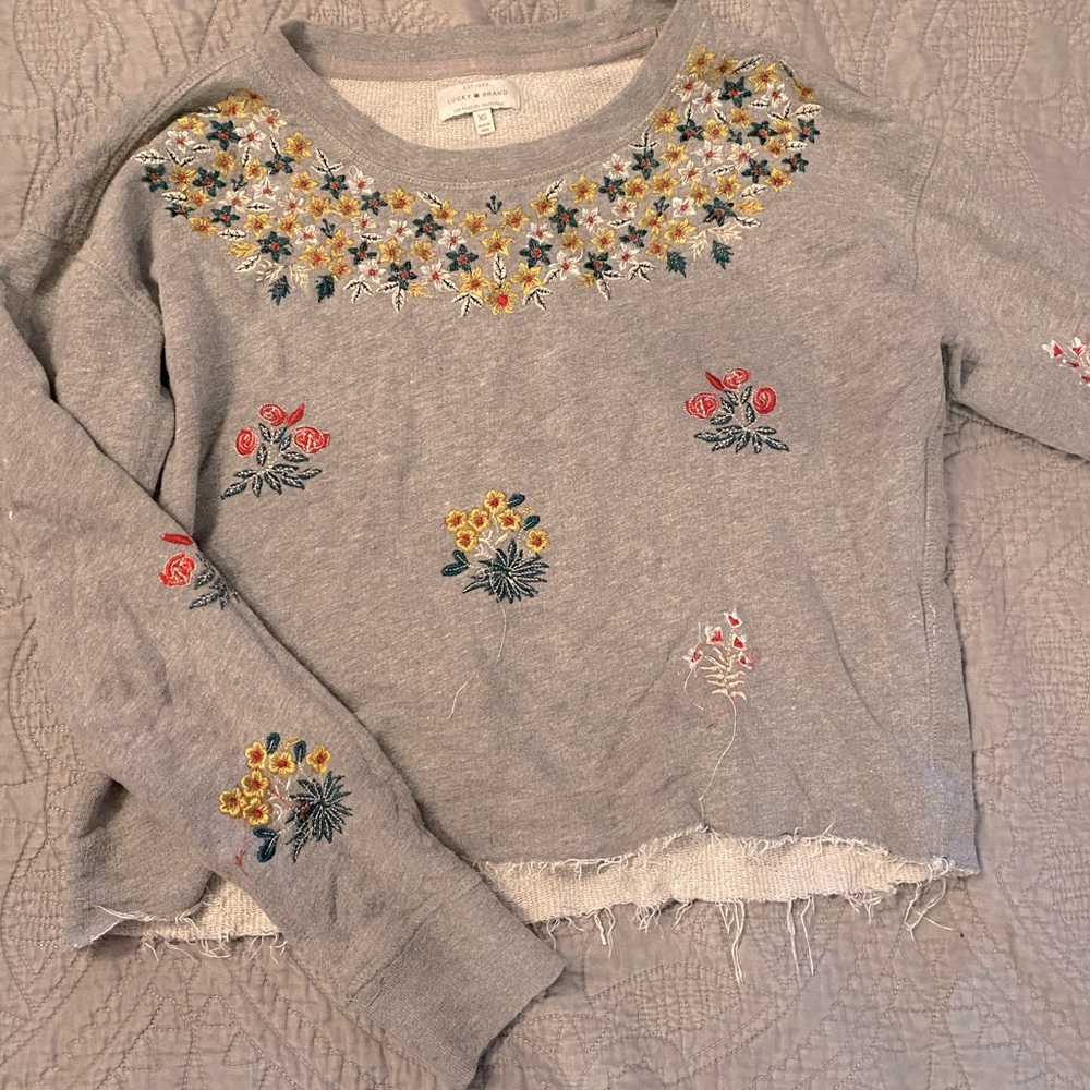 lucky brand sweatshirt